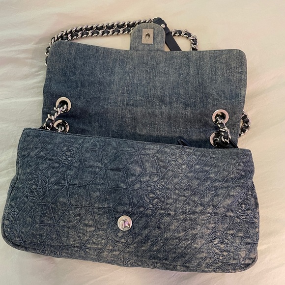 Chanel Camelia Denim Flap Bag - Picture 2 of 6